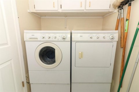 Condo in Altamonte Springs, Florida, 2 bedrooms  № 1681027 - photo 12