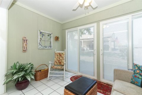 Condo in Altamonte Springs, Florida, 2 bedrooms  № 1681027 - photo 18
