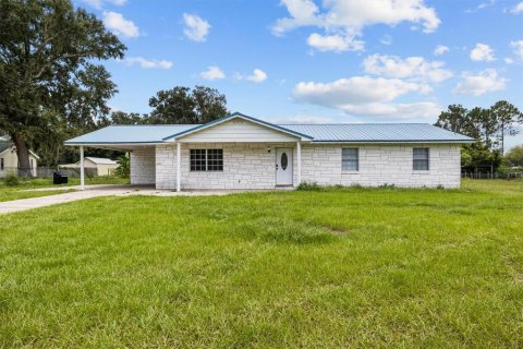 House in Polk City, Florida 3 bedrooms, 135.45 sq.m. № 2277968