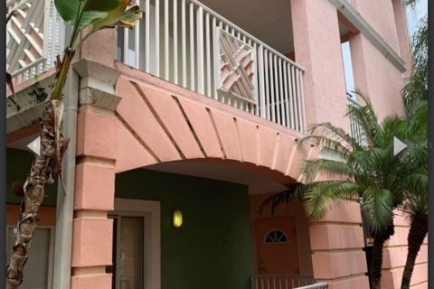 Condo in Kissimmee, Florida, 1 bedroom  № 1912326 - photo 1
