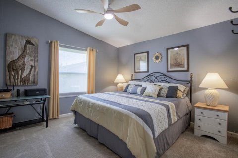 House in The Villages, Florida 2 bedrooms, 107.77 sq.m. № 2214771 - photo 14