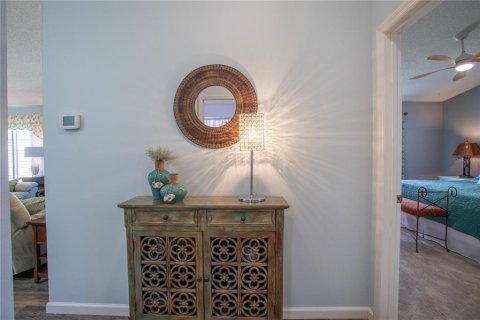 House in The Villages, Florida 2 bedrooms, 107.77 sq.m. № 2214771 - photo 11