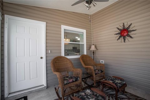 House in The Villages, Florida 2 bedrooms, 107.77 sq.m. № 2214771 - photo 15
