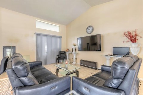 Villa ou maison à vendre à Palm Coast, Floride: 3 chambres, 178.56 m2 № 2137178 - photo 10