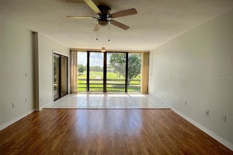 Copropriété à louer à Sarasota, Floride: 3 chambres, 147.53 m2 № 2167081 - photo 14