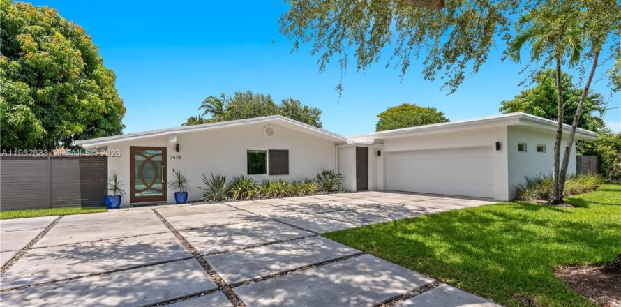 Villa ou maison à Palmetto Bay, Floride 4 chambres, 224.08 m2 № 2009367