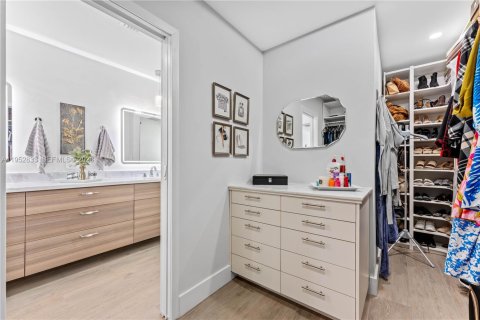 Villa ou maison à vendre à Palmetto Bay, Floride: 4 chambres, 224.08 m2 № 2009367 - photo 19