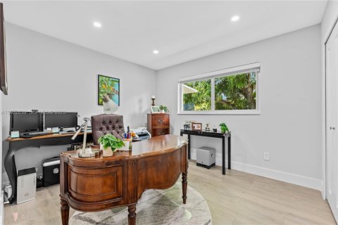 Villa ou maison à vendre à Palmetto Bay, Floride: 4 chambres, 224.08 m2 № 2009367 - photo 22