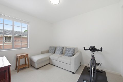Condo in Weston, Florida, 4 bedrooms № 2263191 - photo 20
