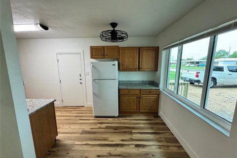 Casa en venta en Port Charlotte, Florida, 4 dormitorios, 123.56 m2 № 1810551 - foto 6