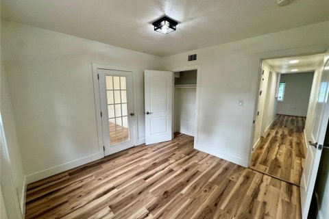 Casa en venta en Port Charlotte, Florida, 4 dormitorios, 123.56 m2 № 1810551 - foto 13