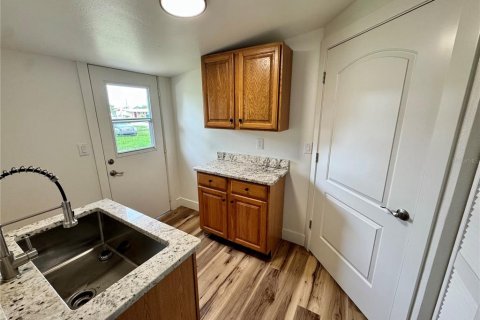 Casa en venta en Port Charlotte, Florida, 4 dormitorios, 123.56 m2 № 1810551 - foto 22