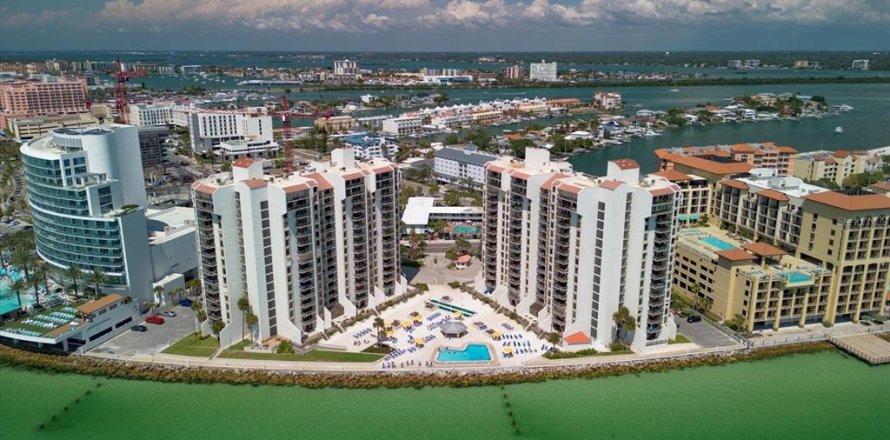 Condominio en Clearwater, Florida, 2 dormitorios  № 1795797