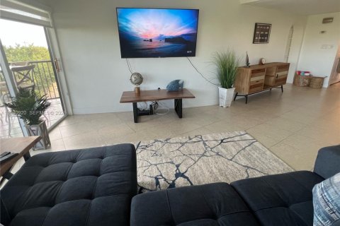 Снять в аренду квартиру в Марафон, Флорида 3 спальни, 153.29м2, № 1998518 - фото 5