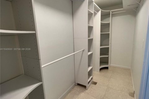 Снять в аренду квартиру в Марафон, Флорида 3 спальни, 153.29м2, № 1998518 - фото 19