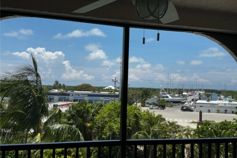 Снять в аренду квартиру в Марафон, Флорида 3 спальни, 153.29м2, № 1998518 - фото 30