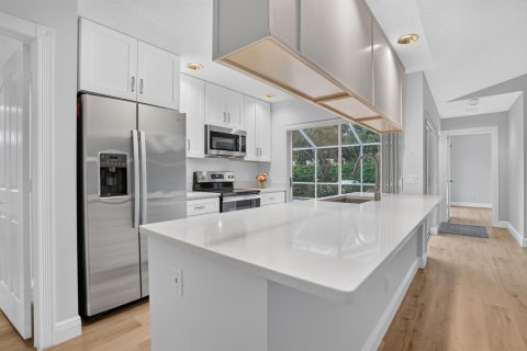 Townhouse in Palm Beach Gardens, Florida 2 bedrooms, 111.48 sq.m. № 2397214 - photo 6