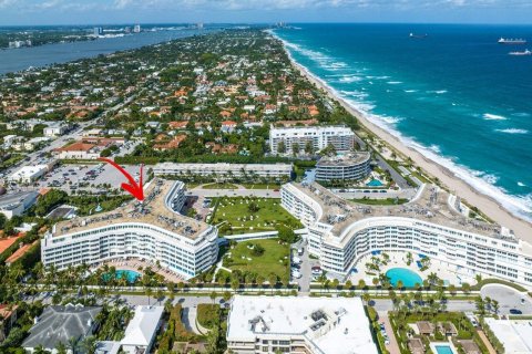 Condo in Palm Beach, Florida, 1 bedroom № 2158421 - photo 25