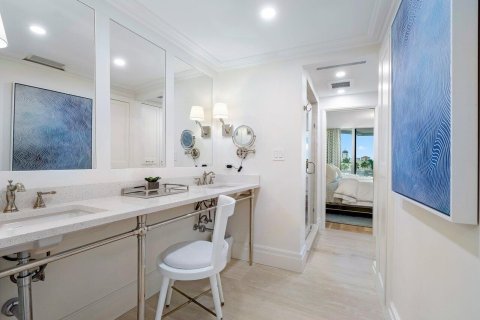 Condo in Palm Beach, Florida, 1 bedroom № 2158421 - photo 18