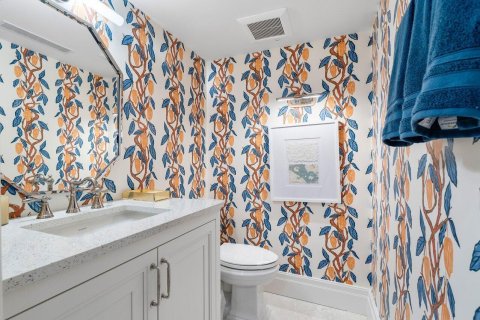 Condo in Palm Beach, Florida, 1 bedroom № 2158421 - photo 19