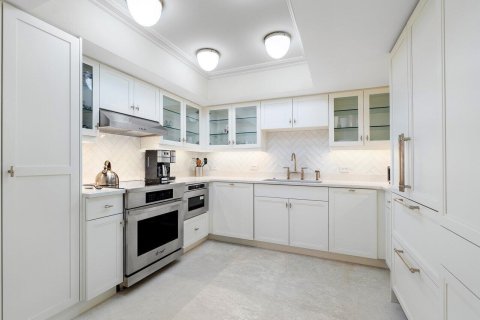 Condo in Palm Beach, Florida, 1 bedroom № 2158421 - photo 10