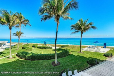 Condo in Palm Beach, Florida, 1 bedroom № 2158421 - photo 29