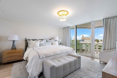 Condo in Palm Beach, Florida, 1 bedroom № 2158421 - photo 13