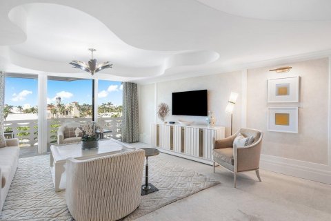 Condo in Palm Beach, Florida, 1 bedroom № 2158421 - photo 3