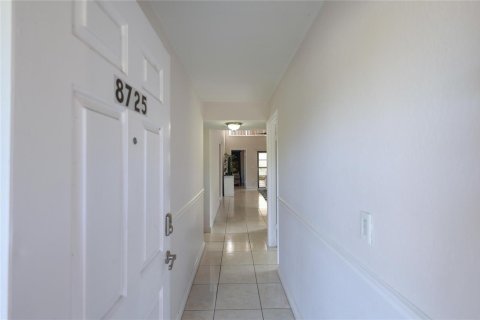 Condo in Coral Springs, Florida, 3 bedrooms № 2081638
