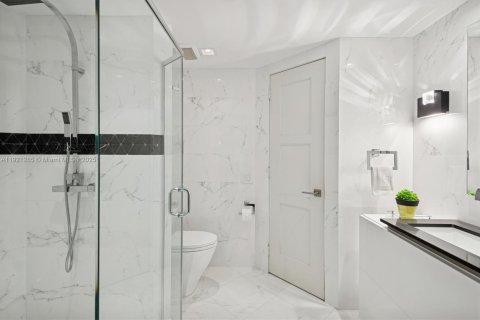 Copropriété à vendre à Lauderdale-by-the-Sea, Floride: 3 chambres, 297.29 m2 № 1974160 - photo 17