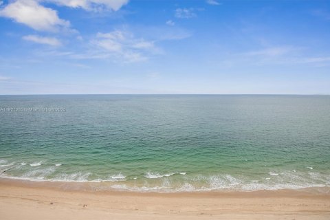 Copropriété à vendre à Lauderdale-by-the-Sea, Floride: 3 chambres, 297.29 m2 № 1974160 - photo 25