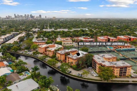 Condominio en venta en Fort Lauderdale, Florida, 3 dormitorios, 138.98 m2 № 1992941 - foto 28