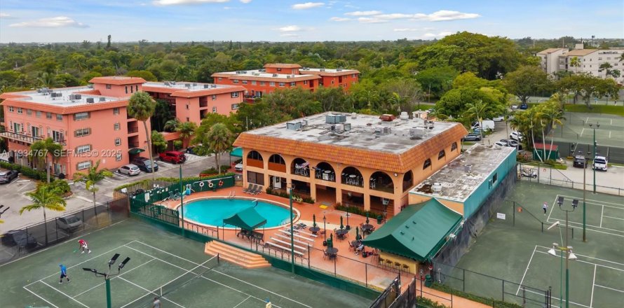 Condominio en Fort Lauderdale, Florida, 3 dormitorios  № 1992941