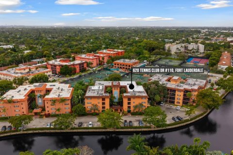 Condominio en venta en Fort Lauderdale, Florida, 3 dormitorios, 138.98 m2 № 1992941 - foto 26