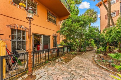 Condominio en venta en Fort Lauderdale, Florida, 3 dormitorios, 138.98 m2 № 1992941 - foto 5