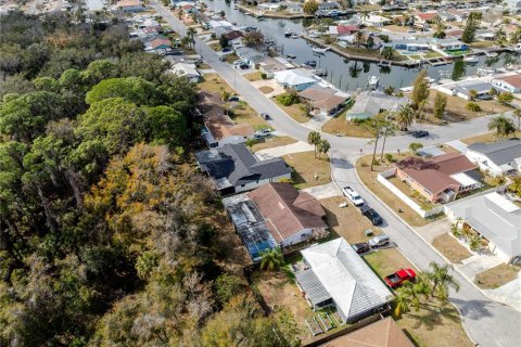 Casa en venta en New Port Richey, Florida, 3 dormitorios, 159.23 m2 № 2166366 - foto 8