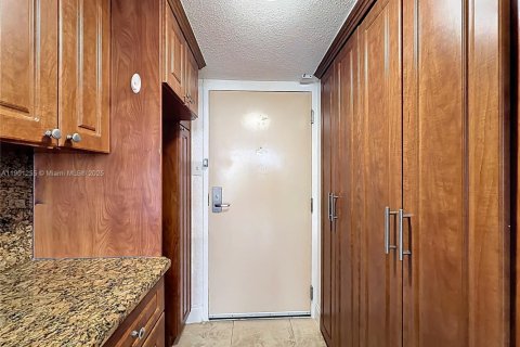 Copropriété à vendre à Sunny Isles Beach, Floride: 33.44 m2 № 1955748 - photo 5