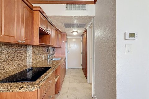 Copropriété à vendre à Sunny Isles Beach, Floride: 33.44 m2 № 1955748 - photo 9