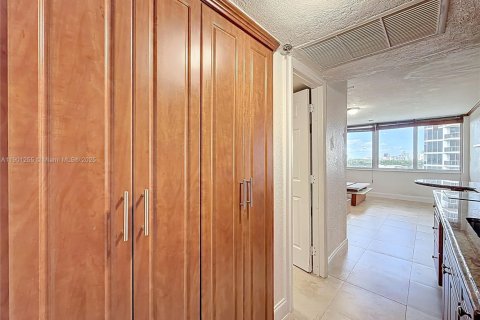 Copropriété à vendre à Sunny Isles Beach, Floride: 33.44 m2 № 1955748 - photo 6