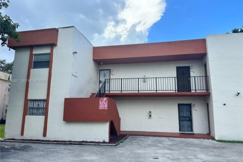 Copropriété à louer à Miami, Floride: 2 chambres, 84.08 m2 № 2048258 - photo 12