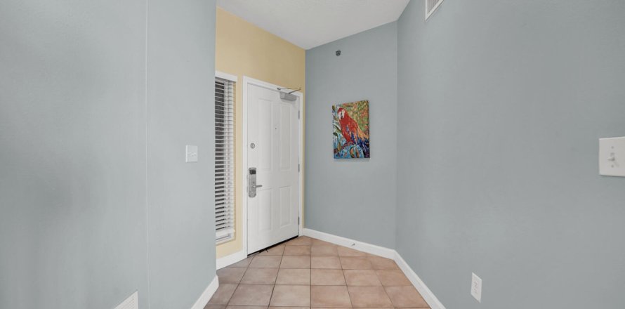 Condo in Panama City Beach, Florida, 2 bedrooms № 560771