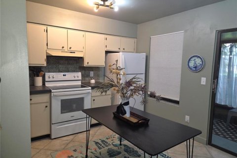 Condominio en venta en Ocala, Florida, 2 dormitorios, 91.04 m2 № 1899462 - foto 10