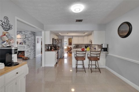 House in Valrico, Florida 4 bedrooms, 253.81 sq.m. № 1679591 - photo 23