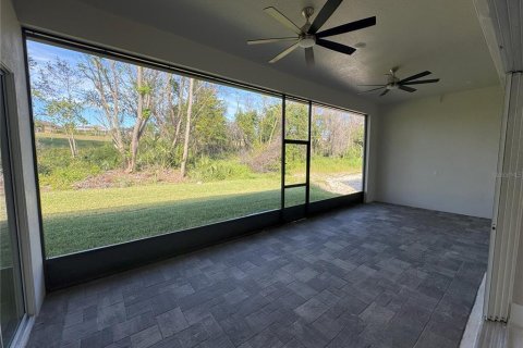 Villa ou maison à vendre à Apopka, Floride: 4 chambres, 241.92 m2 № 1543199 - photo 5