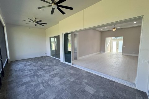 Villa ou maison à vendre à Apopka, Floride: 4 chambres, 241.92 m2 № 1543199 - photo 4