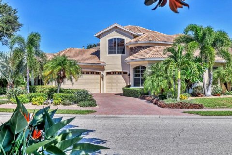 House in Sarasota, Florida 5 bedrooms, 342.44 sq.m. № 1901400 - photo 1