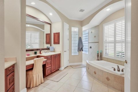 House in Sarasota, Florida 5 bedrooms, 342.44 sq.m. № 1901400 - photo 23