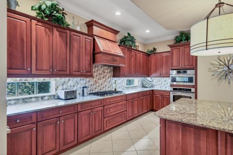 House in Sarasota, Florida 5 bedrooms, 342.44 sq.m. № 1901400 - photo 11