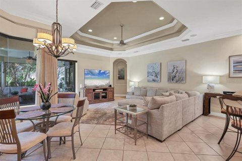 House in Sarasota, Florida 5 bedrooms, 342.44 sq.m. № 1901400 - photo 14