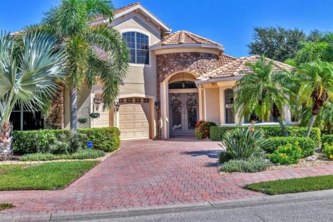 House in Sarasota, Florida 5 bedrooms, 342.44 sq.m. № 1901400 - photo 2